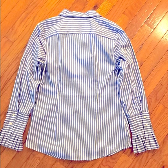 NWT BANANA REPUBLIC PLEATED CUFF BUTTON UP SHIRT - RILEY FIT - Picture 3 of 11